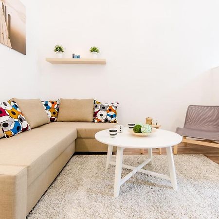 N28 Deluxe Apartment ブダペスト エクステリア 写真