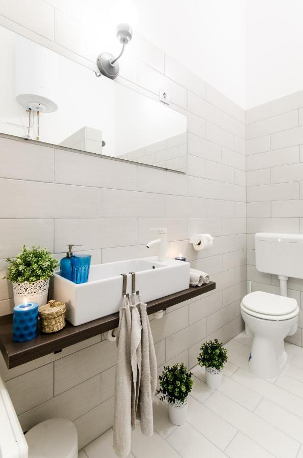 N28 Deluxe Apartment ブダペスト エクステリア 写真